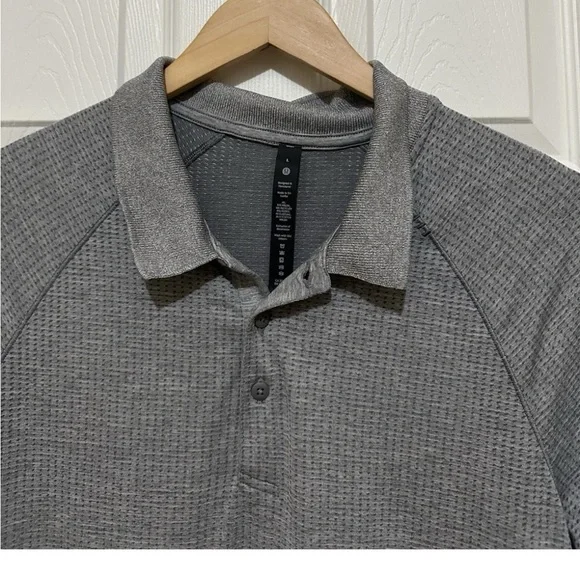 Lululemon Metal Vent Tech Polo Shirt Mens L Gray Black Golf Performance - Picture 4 of 9